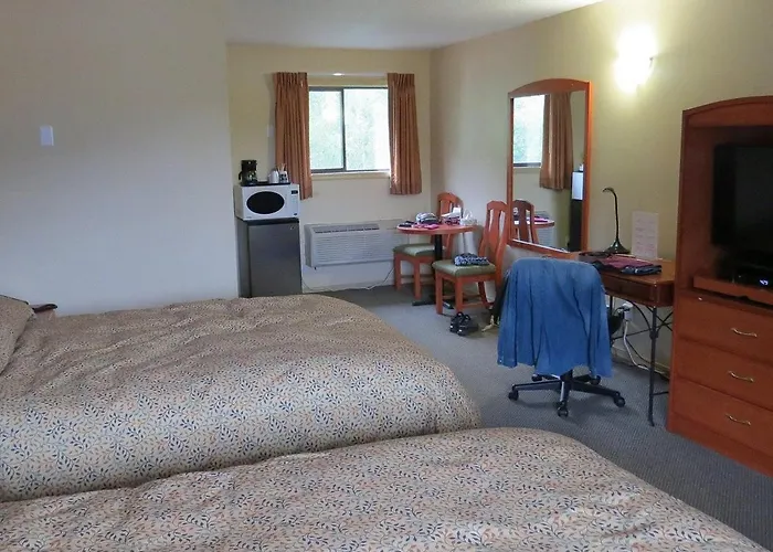 Retasket Lodge & Rv Park