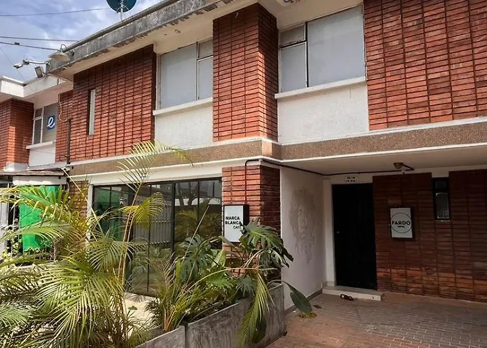 Fardo Hotel Boutique en ibagué - Zona Cadiz - Recepción Digital 24H