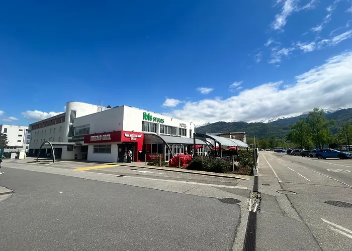 Ibis Styles Crolles Grenoble A41