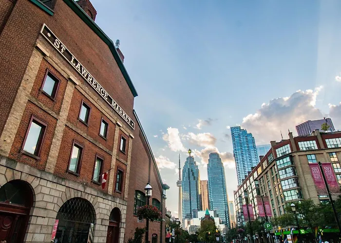 Holiday Inn Express Toronto Downtown By Ihg