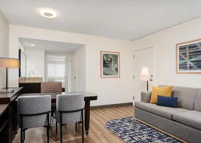 Embassy Suites By Hilton Seattle - Tacoma International Airport