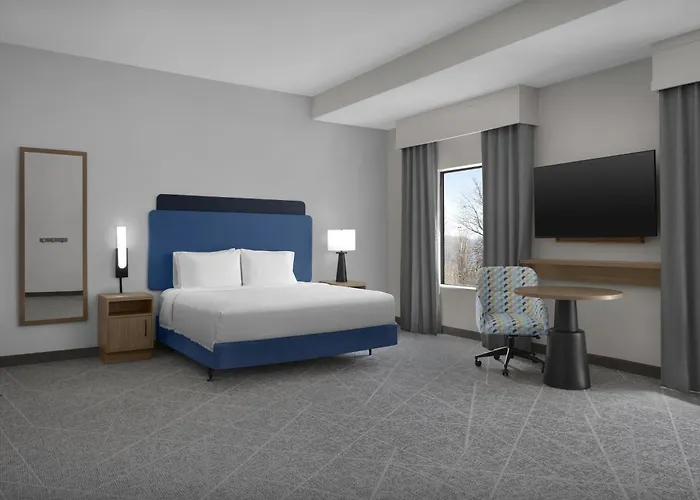 Hampton Inn & Suites /I-25 South
