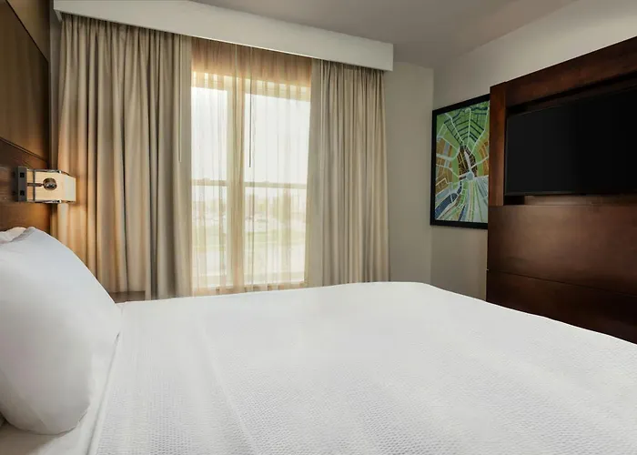 Residence Inn By Marriott Corona Riverside