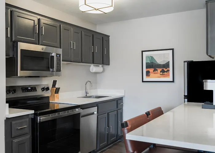 Gray Wolf Inn & Suites West Yellowstone