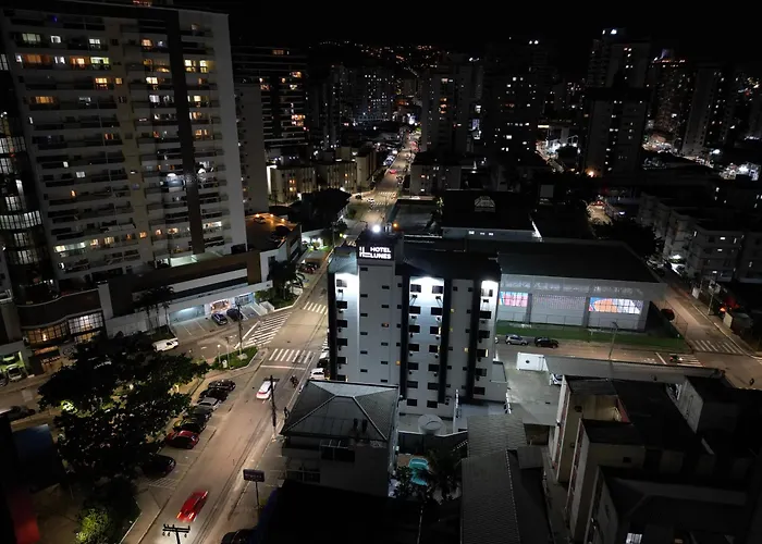 Hotel Lunes