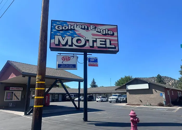 Golden Eagle Motel
