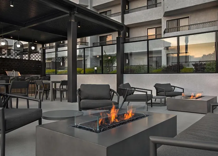 Homewood Suites By Hilton Santa Maria