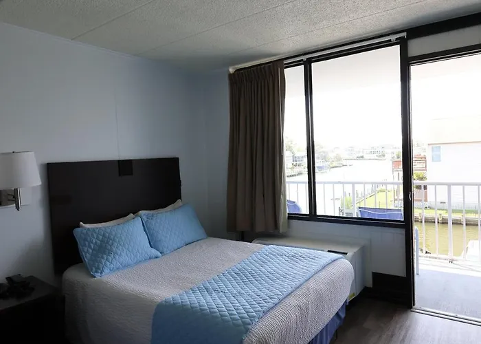 Fenwick Islander Motel