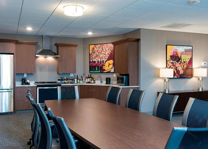 Courtyard By Marriott Mt. Pleasant At Central Michigan University