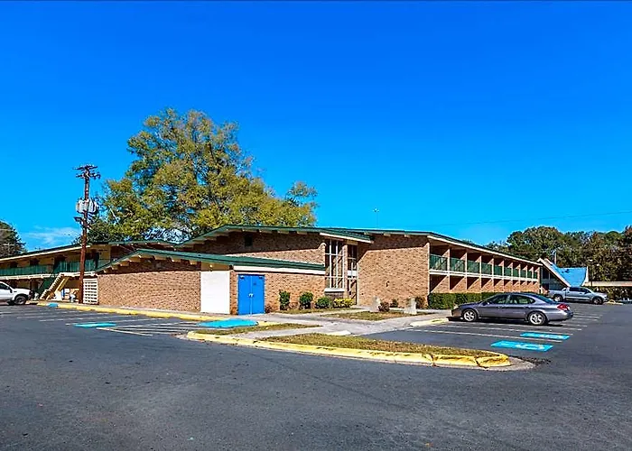 Super 8 By Wyndham Macon Ga