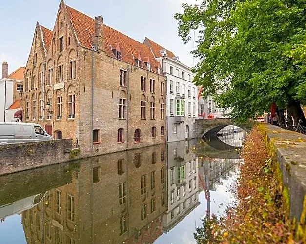 Canal View Ter Brughe By Cw Collection