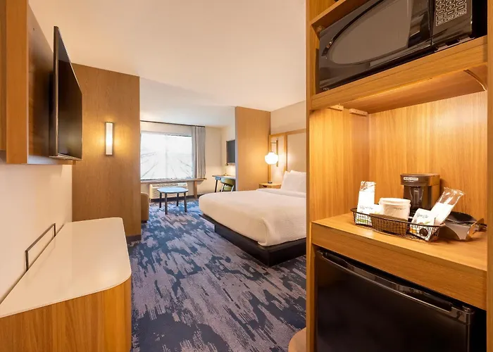 Fairfield Inn & Suites Winona
