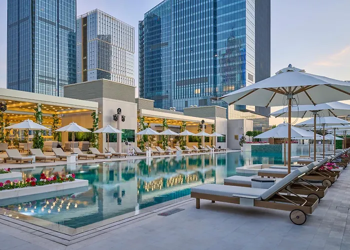 Hilton City
