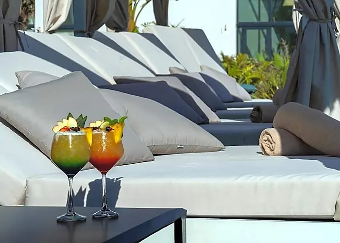 Cabogata Beach Hotel