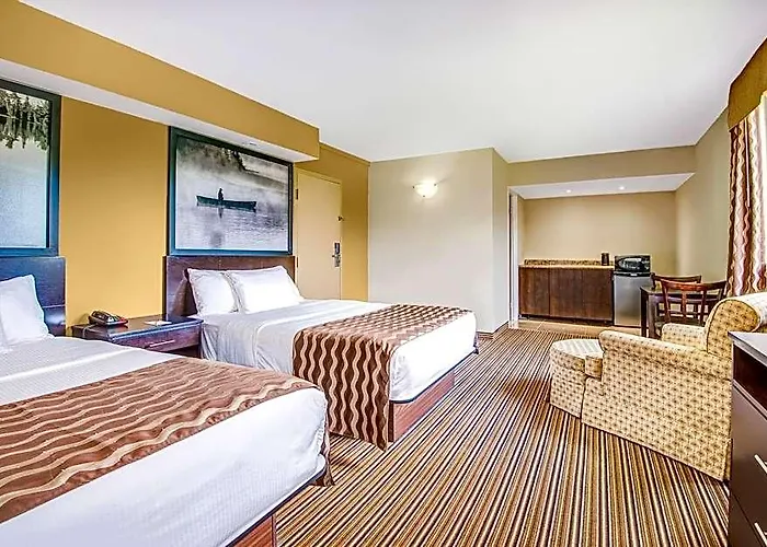 Red Maple Inn And Suites