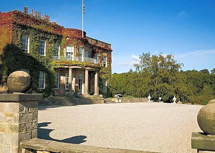 Wood Hall Hotel & Spa