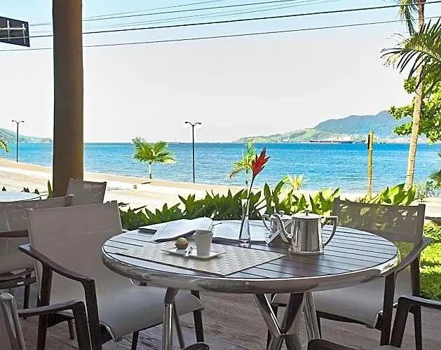 Abayomi Hotel