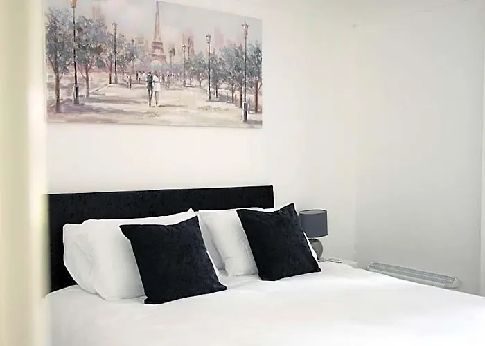 Belvoir Hotel
