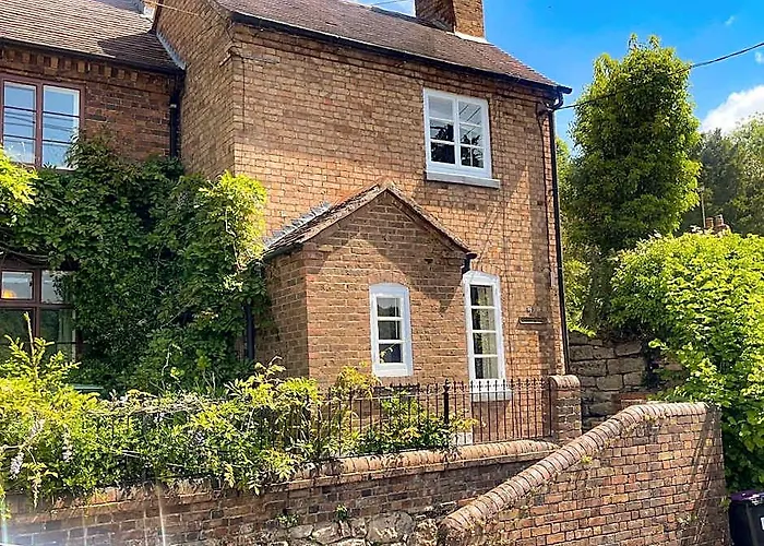 Carrow Cottage