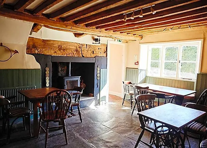 The Red Lion, Madley