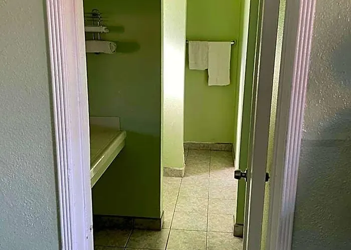 Ramona Motel