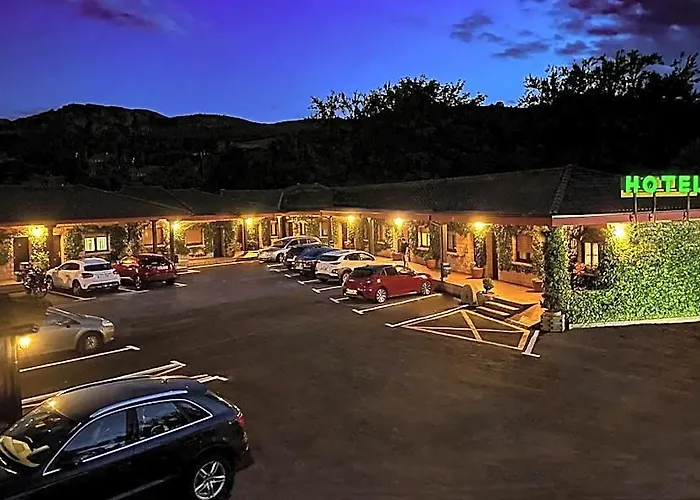 Hotel Rural "La Ruta De Cabrales"