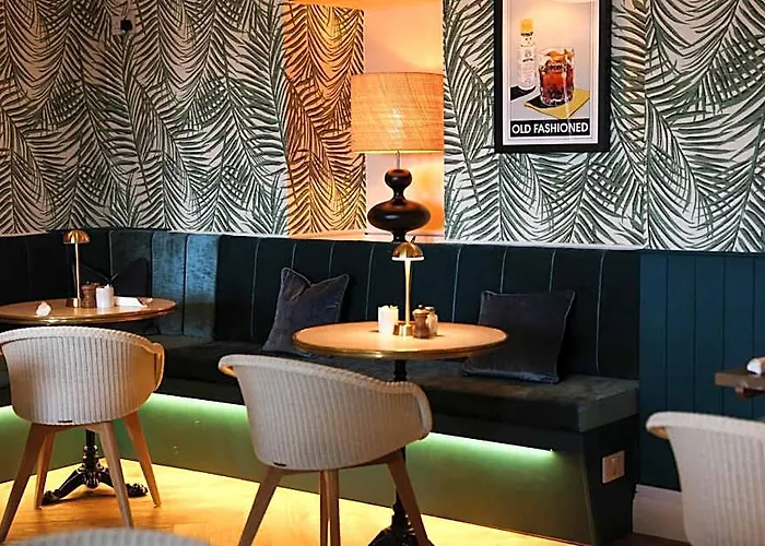 The Moorings Hotel & Restaurant