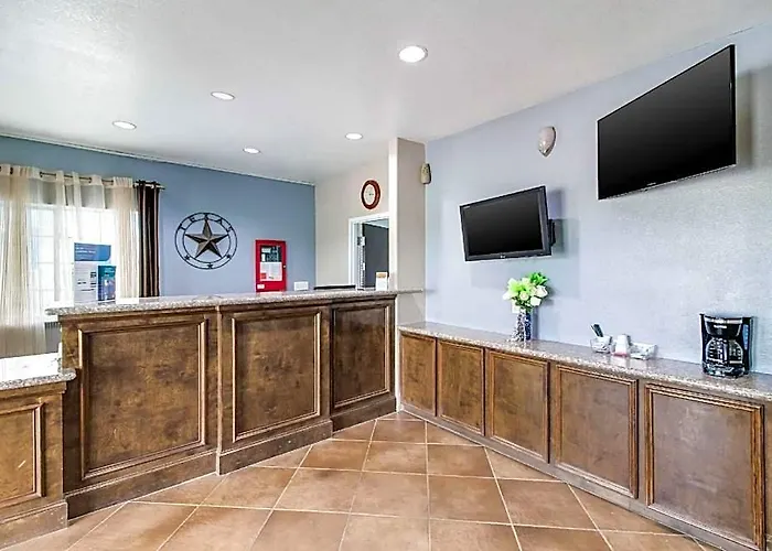 Rodeway Inn & Suites Port Arthur - Groves