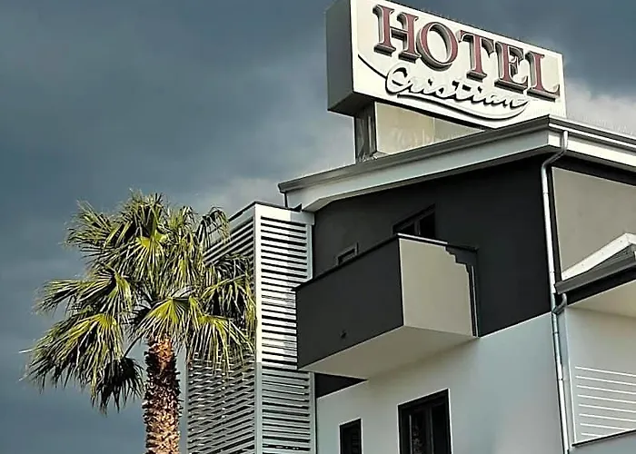 Hotel Cristian