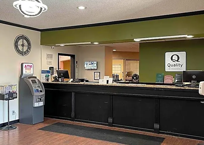Quality Inn Frontier At Us Hwy 30