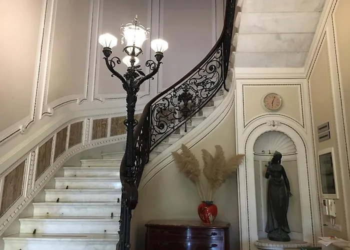 Villa Tina Hotel
