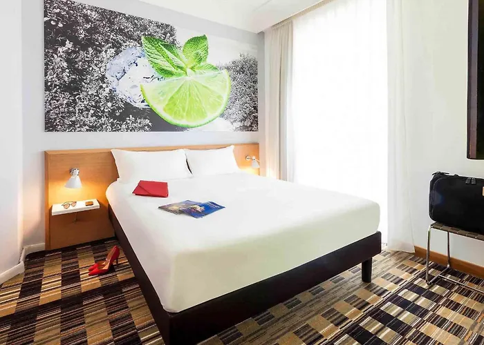 Ibis Styles Napoli Garibaldi