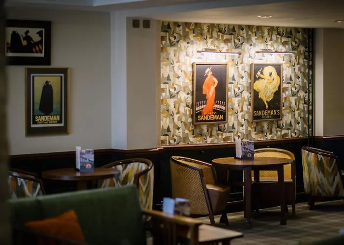 Lancaster House Hotel