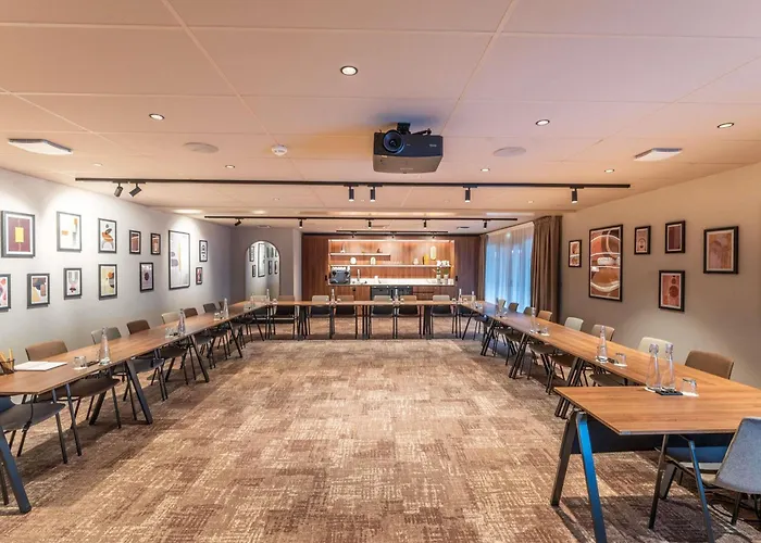 Hotel Mercure Angers Lac De Maine
