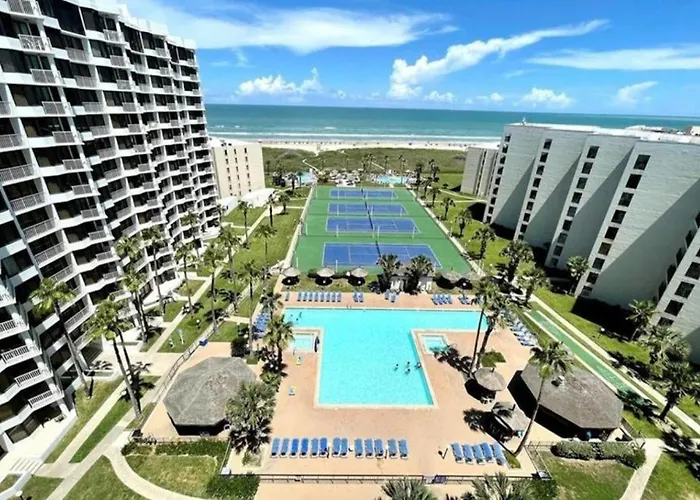 Royale Beach And Tennis Club