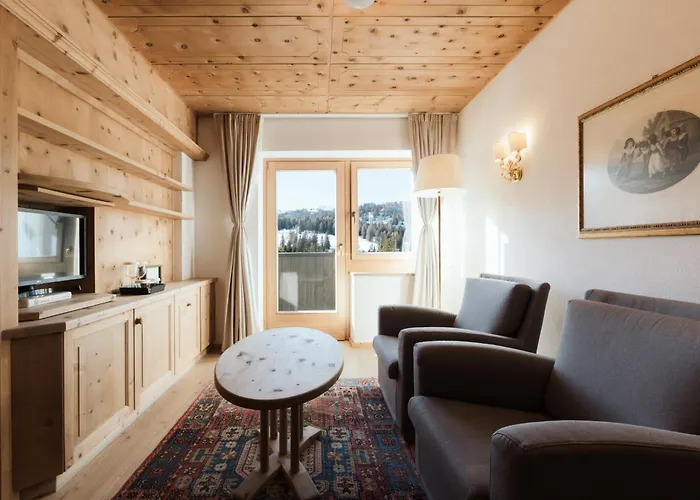 Hotel Ciasa Salares