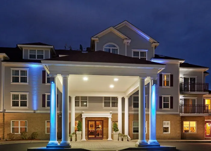 Holiday Inn Express Hotel & Suites White River Junction By Ihg