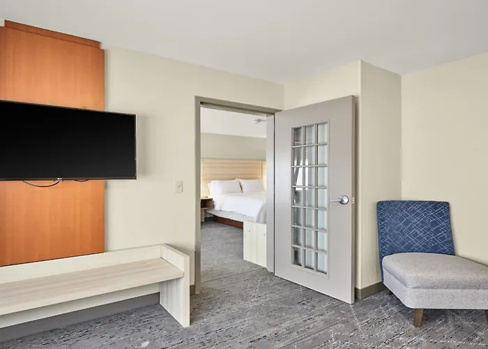 Holiday Inn Express Hotel & Suites Milwaukee Airport By Ihg