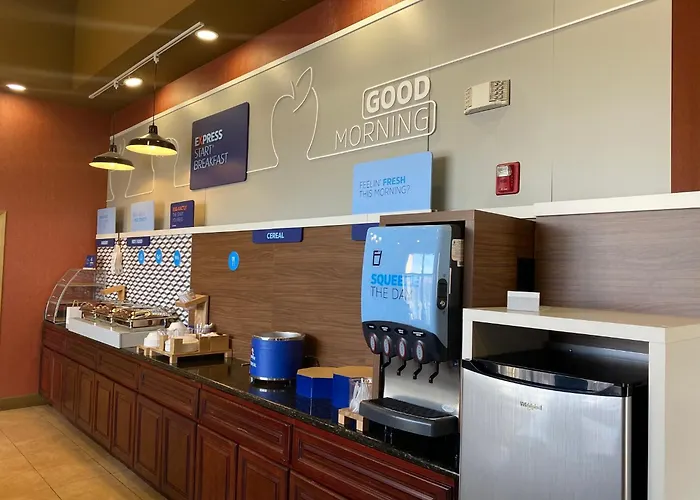 Holiday Inn Express Oakdale By Ihg