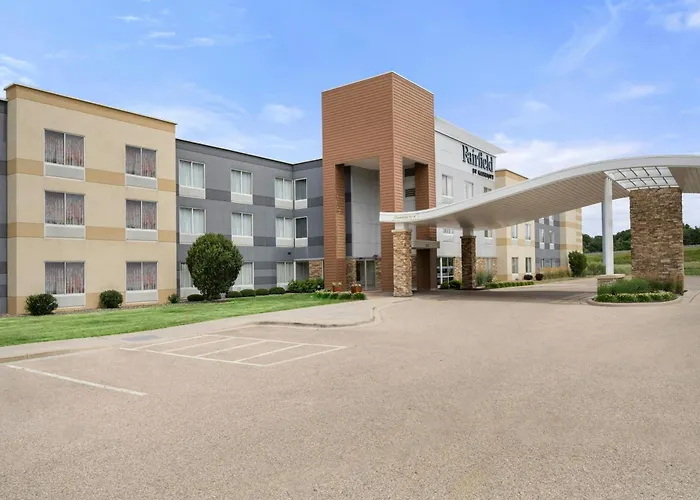 Fairfield Inn & Suites By Marriott West/Middleton