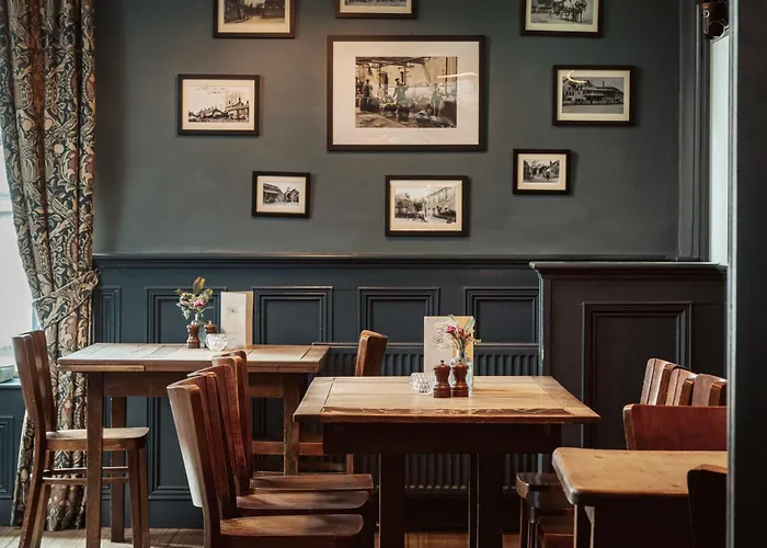 The Oakhill Inn