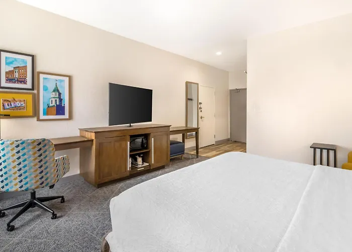 Hampton Inn