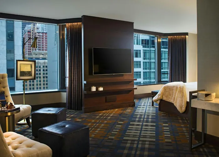Renaissance Chicago Downtown Hotel