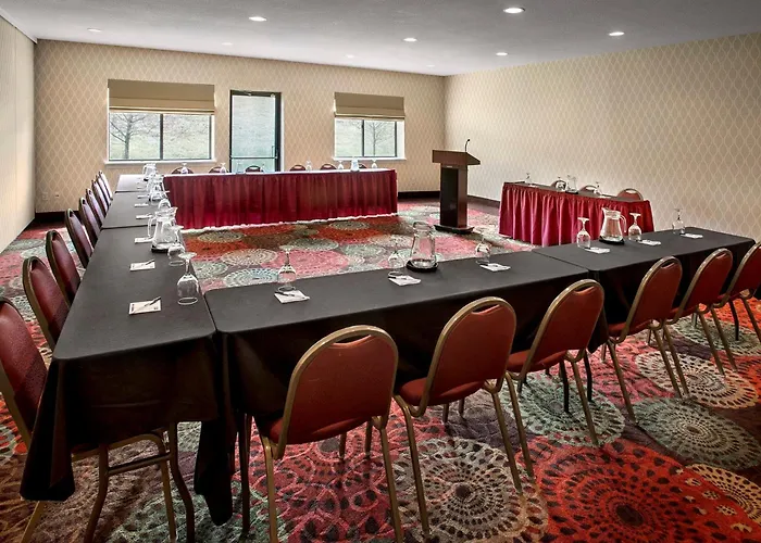 Holiday Inn Express & Suites East Greenbush Albany-Skyline By Ihg
