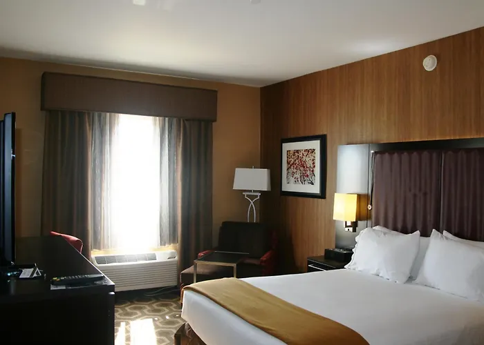 Holiday Inn Express Hotel & Suites Vineland Millville By Ihg