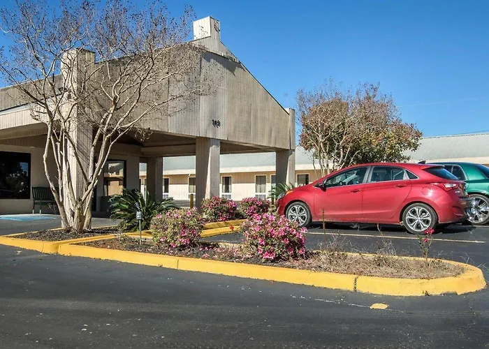 Rodeway Inn & Suites Brookhaven