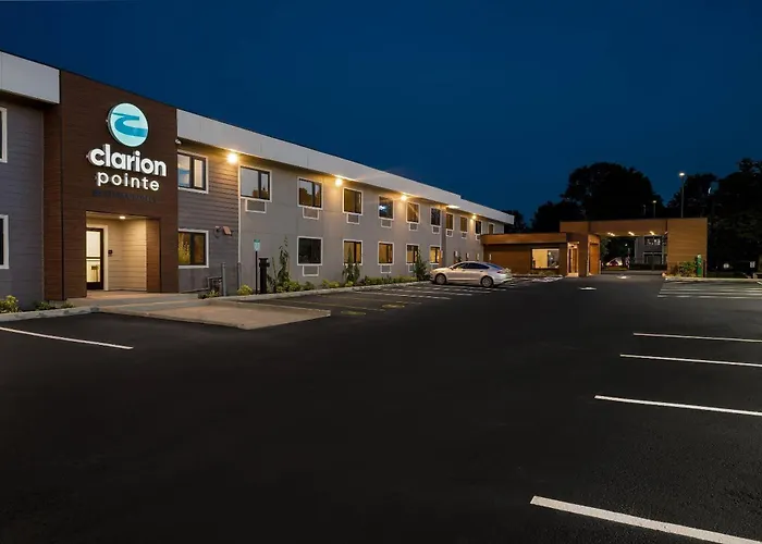 Clarion Pointe Kent - Seattle South