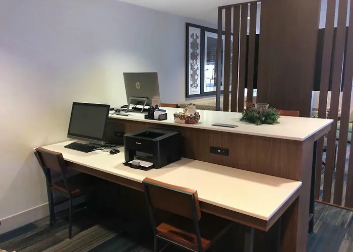 Holiday Inn Express Mt. Vernon By Ihg