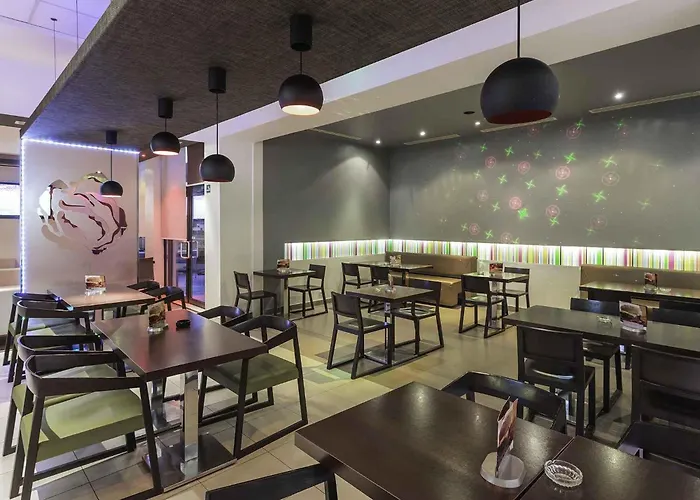 ibis Oran les Falaises
