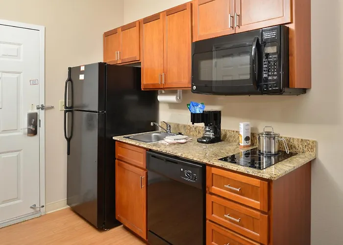 Candlewood Suites By Ihg